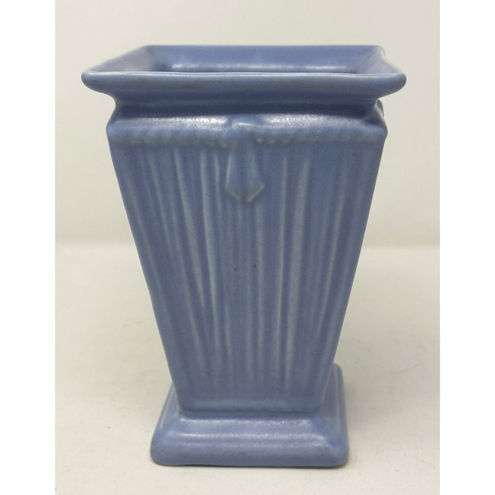 Vtg 1940s/1950s CAMARK POTTERY DELPHINEUM BLUE 7.25" VASE #639 Draping w/Sticker - Picture 4 of 9